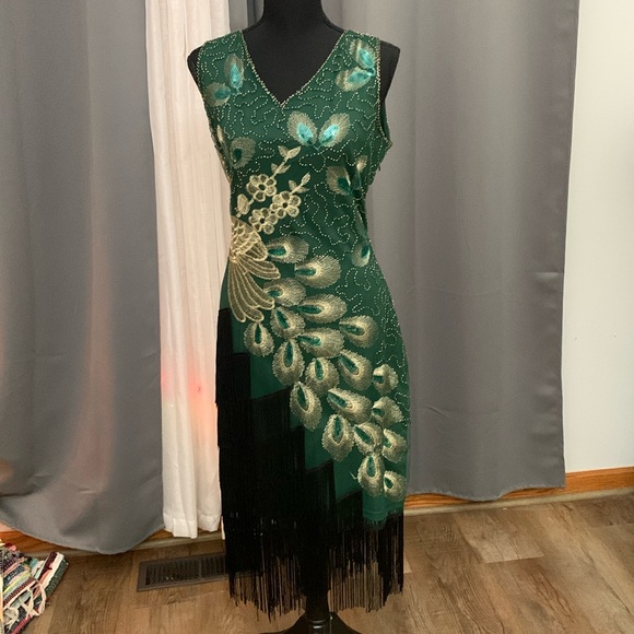 Dresses & Skirts - Dress